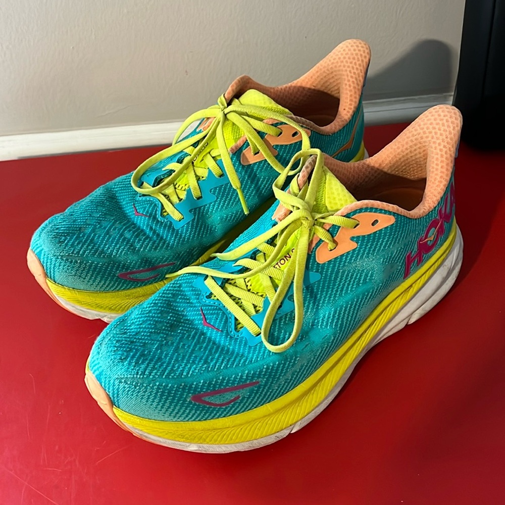 Hoka Clifton 9